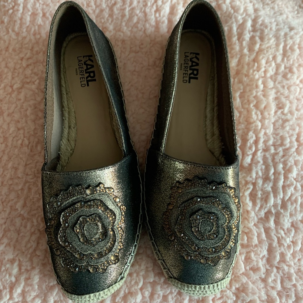 NWT Karl Lagerfeld Women’s Paris Abby Espadrille Flat Metallic Bronze Size 9